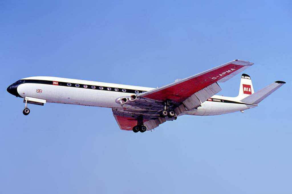 de Havilland's DH 106 Comet airplane